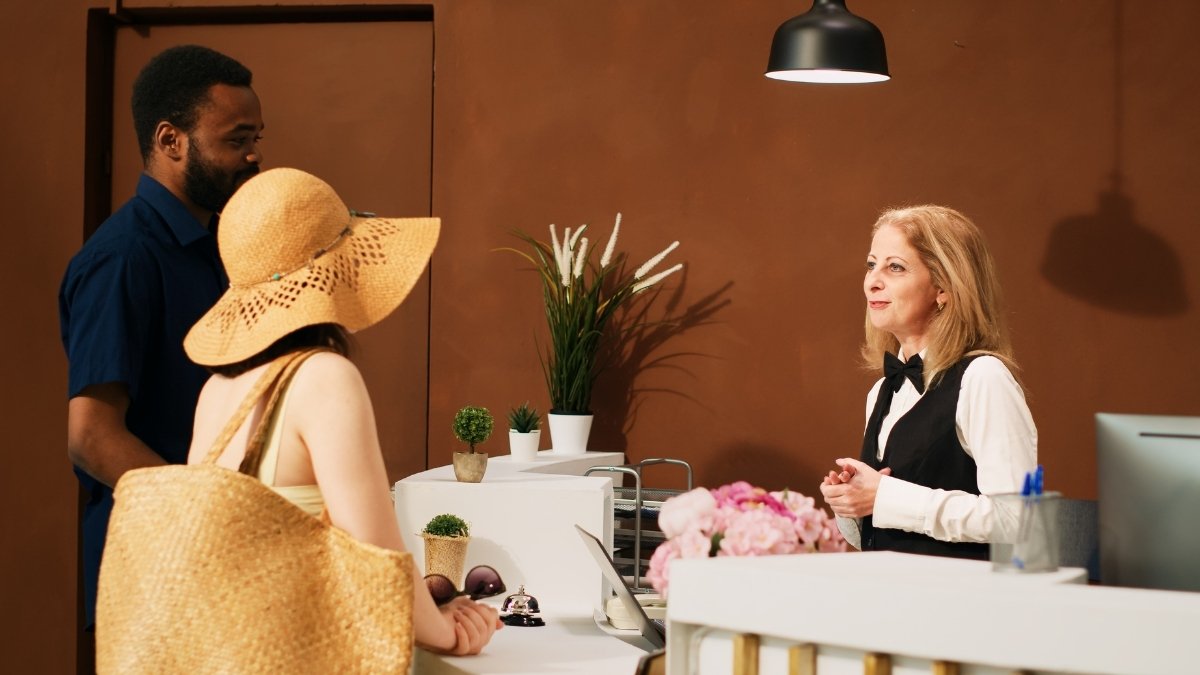 Ngành Nghề Ứng Dụng AI Trong Chăm Sóc Khách Hàng- Du lịch và khách sạn