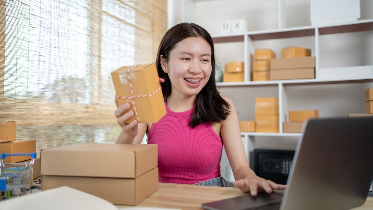 Lợi Ích Của AI Trong Bán Hàng Online Là Gì?