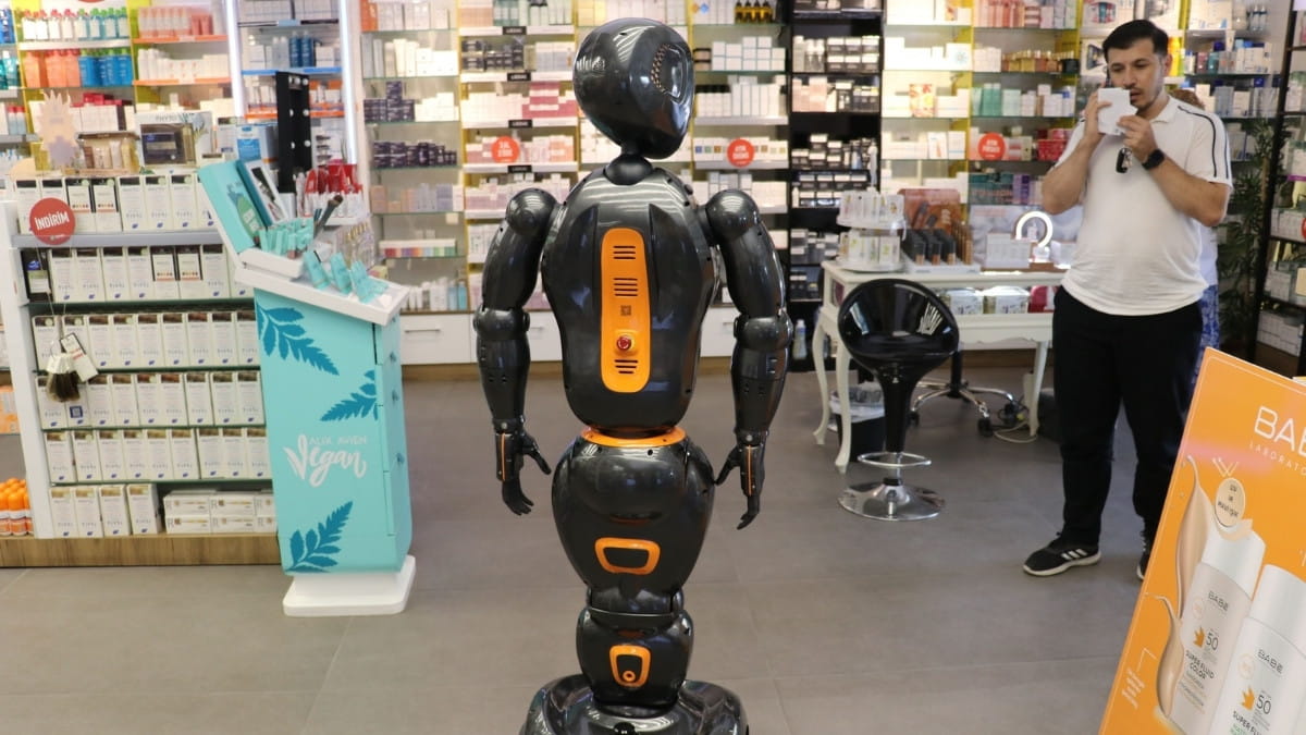 Ứng Dụng AI Trong Ngành Bán Lẻ- Chatbot và trợ lý AI cho bán lẻ