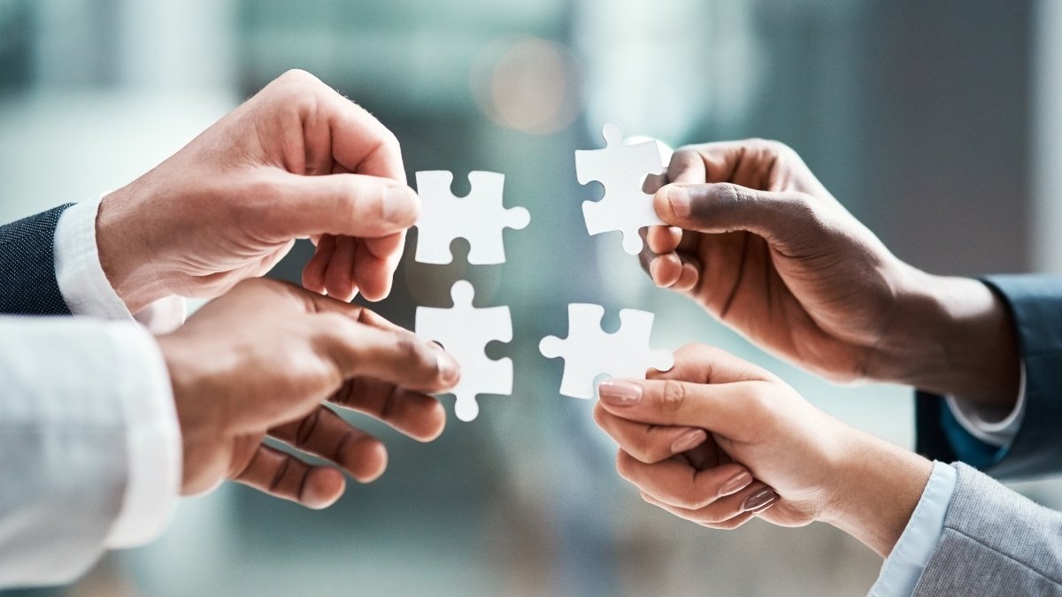 Ứng Dụng AI Trong Nhân Sự- AI trong gắn kết và giữ chân nhân viên