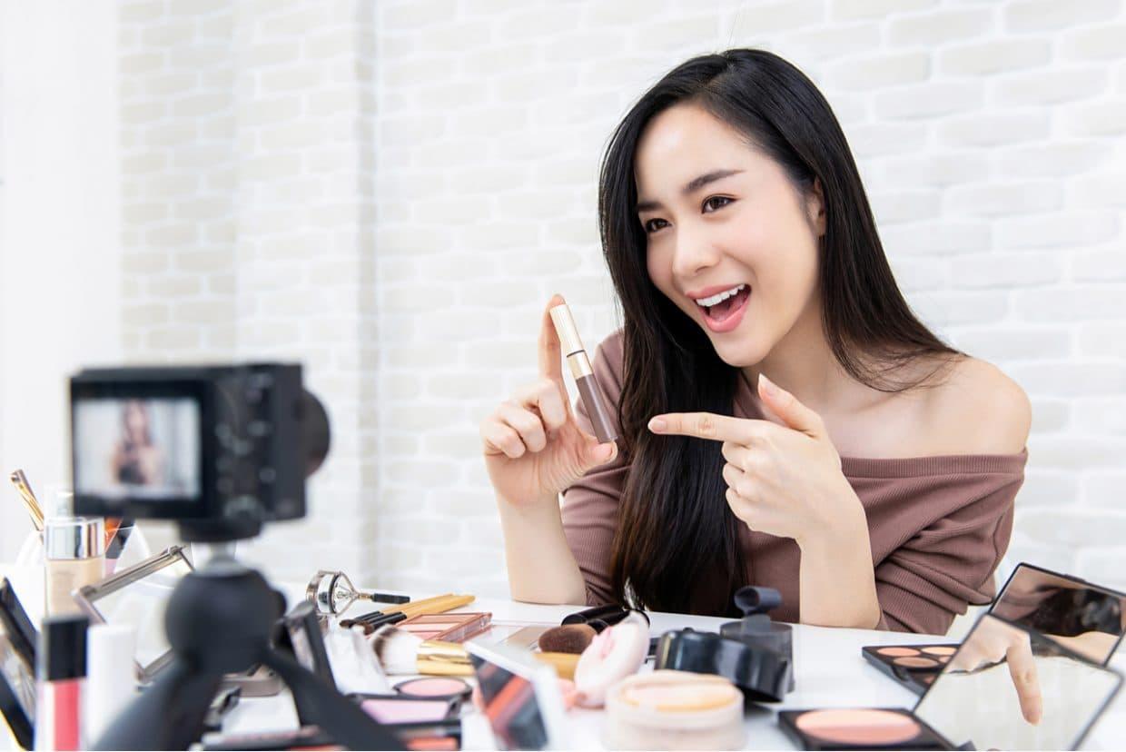 Cách tạo video viral trên Tiktok- Chọn chủ đề content dạng review sản phẩm