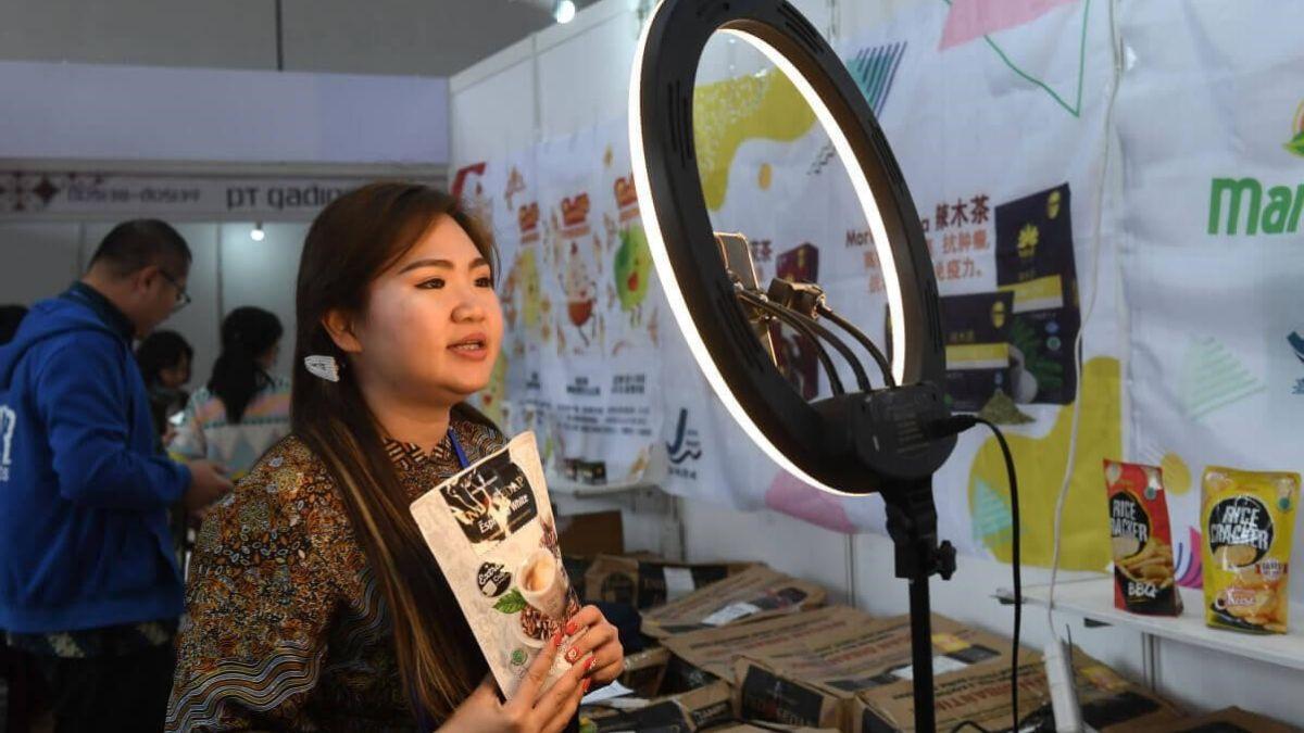 Cách tạo video viral trên Tiktok- Chọn chủ đề content dạng review trà sữa