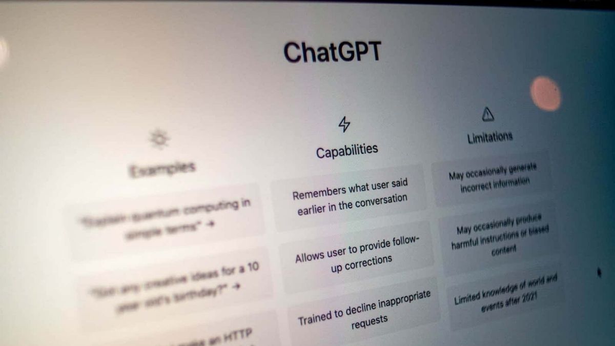 Nền Tảng Công Nghệ Phía Sau