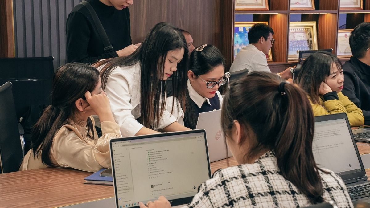 Tư Vấn Chương Trình Đào Tạo AI Cho Doanh Nghiệp