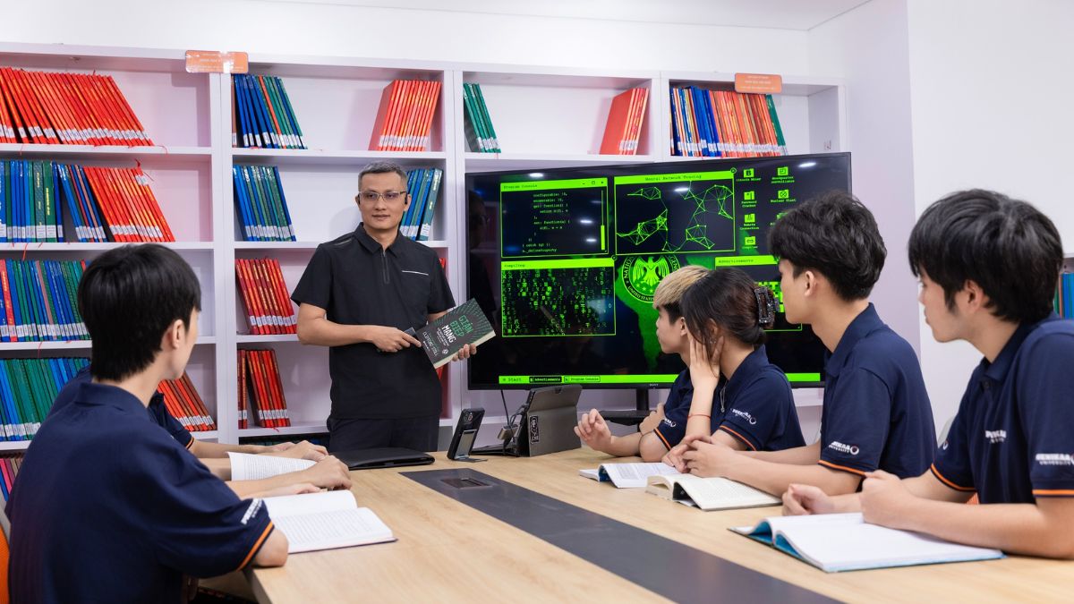 Top 17 Địa Chỉ Đào Tạo AI Uy Tín Nhất- Đại học Phenikaa