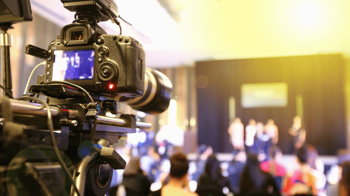 Dịch Vụ Làm Video Chuyên Nghiệp Là Gì?