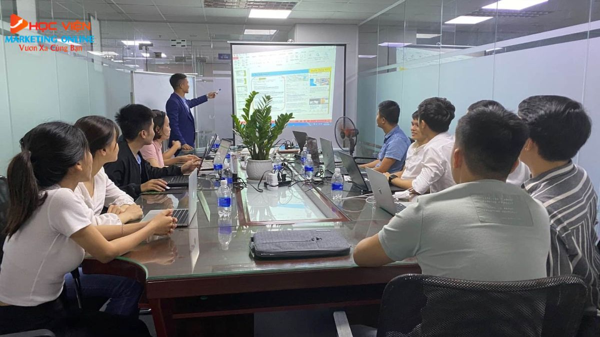Dịch Vụ Sản Xuất Video Clip Tại TP HCM Của HVMO- Làm việc chuyên nghiệp