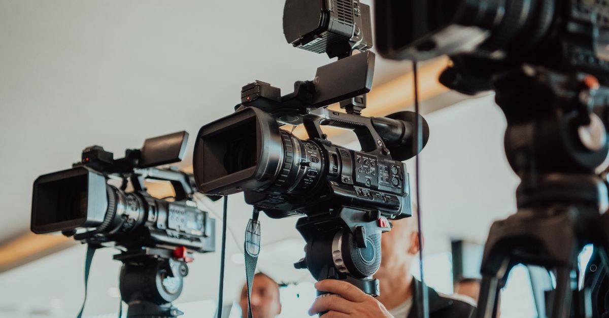 Dịch vụ làm video là gì?