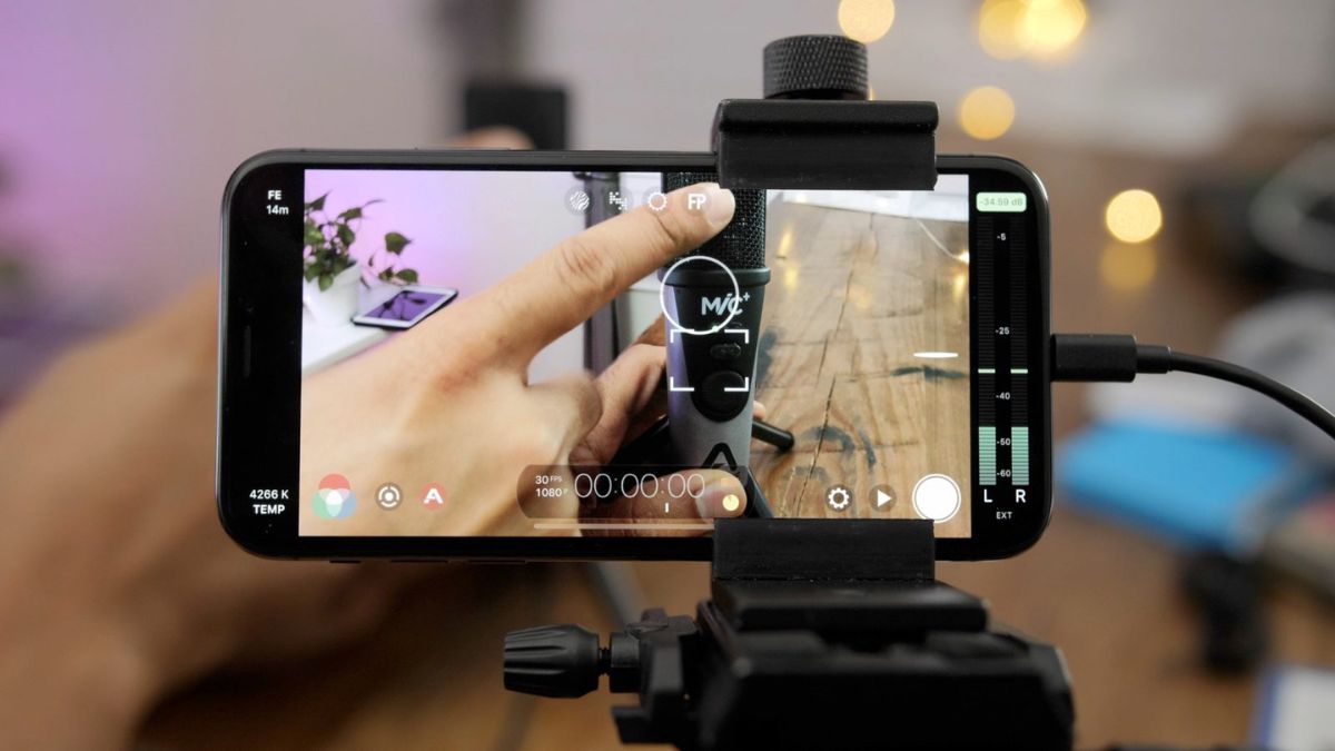 Khi Nào Nên Tự Quay Video Quảng Cáo