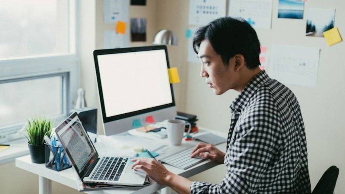 Cách Bắt Đầu Với Nghề Freelancer Kiếm Tiền Từ AI 