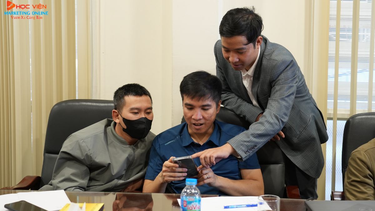 Ai Nên Tham Gia Khóa Học Trí Tuệ Nhân Tạo