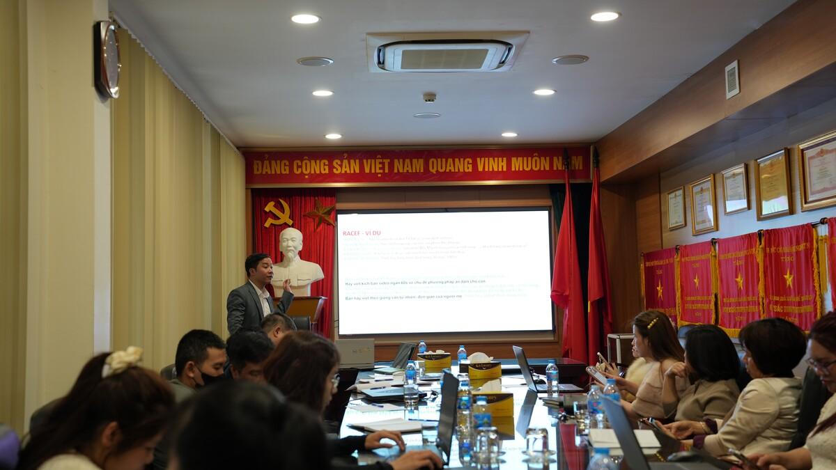 Khóa học đào tạo AI cho doanh nghiệp tại quận Hoàng Mai