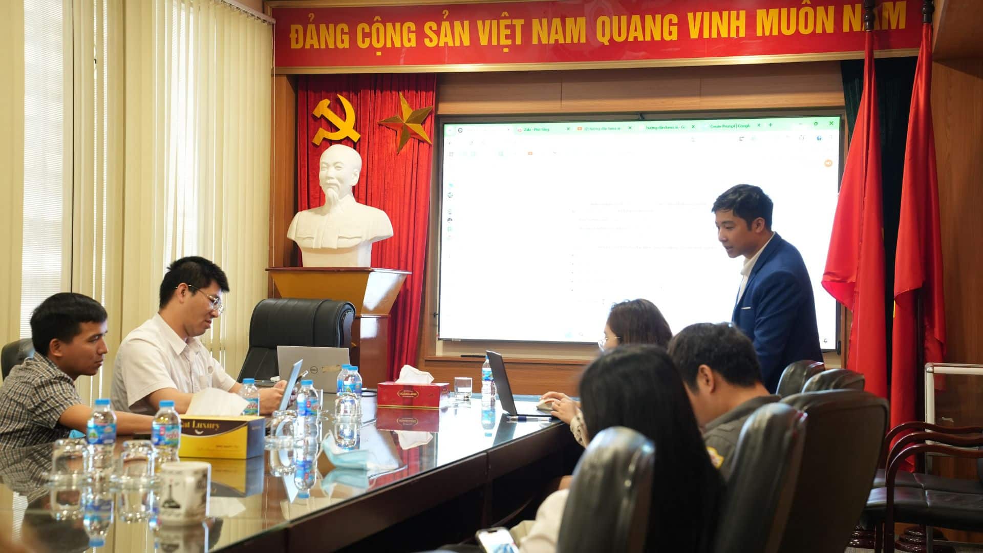 Phố Tổng nhiều thành tích nổi bật