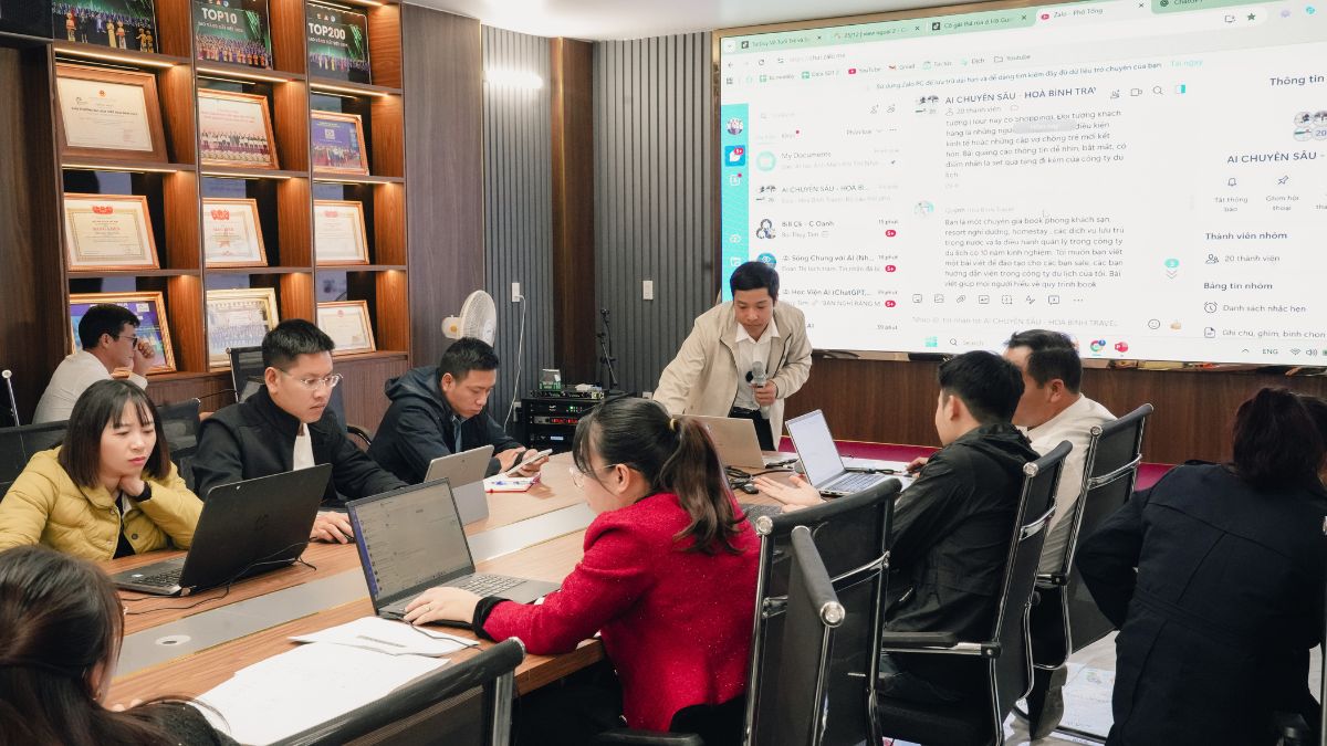 Khó Khăn Khi Xây Kênh Youtube Truyền Thống