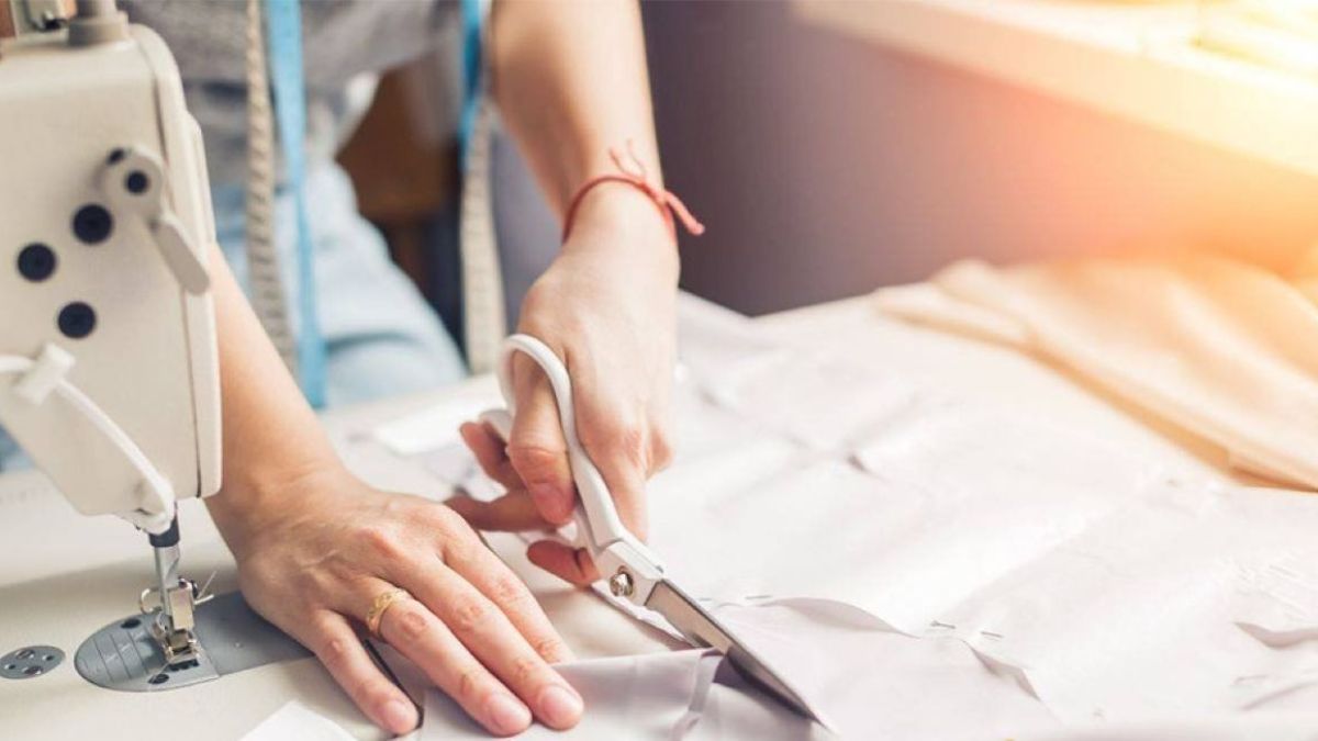 Kiếm Tiền Nhanh Nhất Bằng Công Việc Thời Vụ- Nhận may sửa quần áo