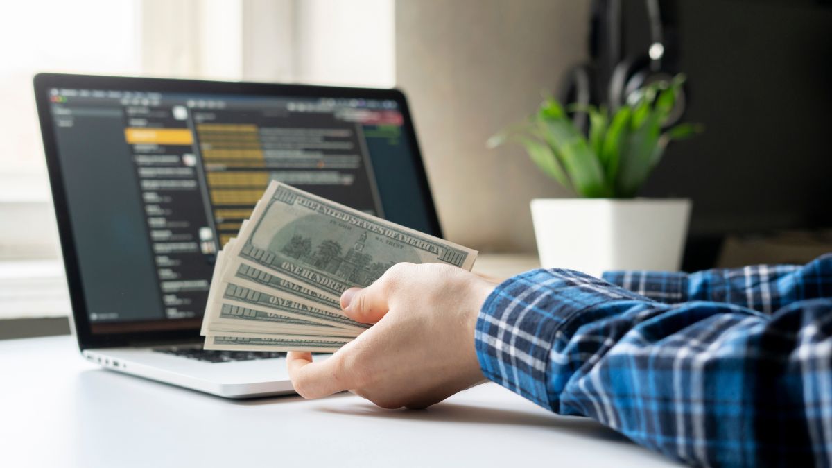 Rủi Ro Kinh Doanh Và Tài Chính- Rủi ro vốn ban đầu khi đầu tư công cụ AI