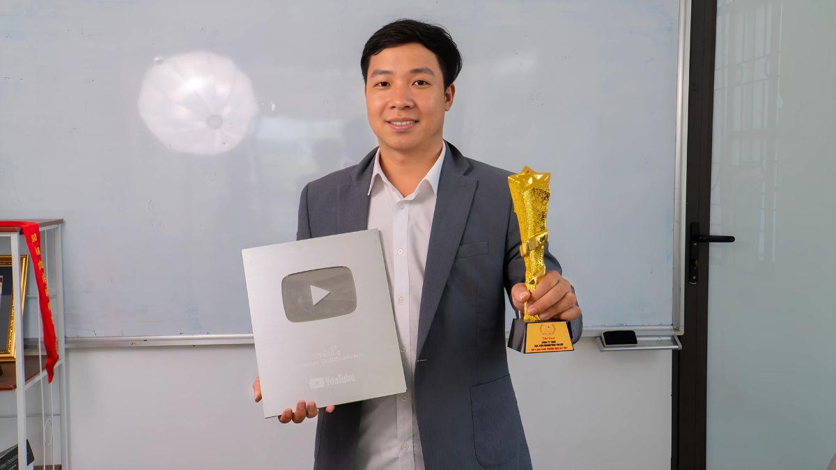 Phố Tổng là ai?