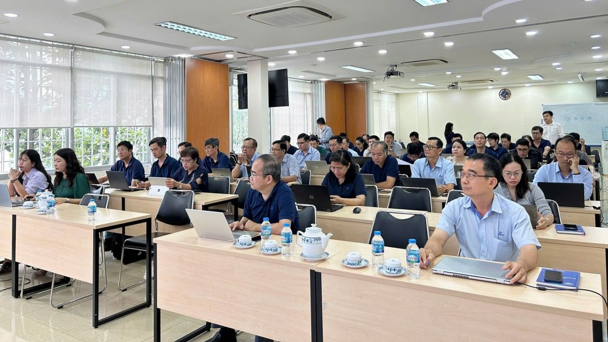 Top Trung Tâm Đào Tạo AI Uy Tín- Robusta
